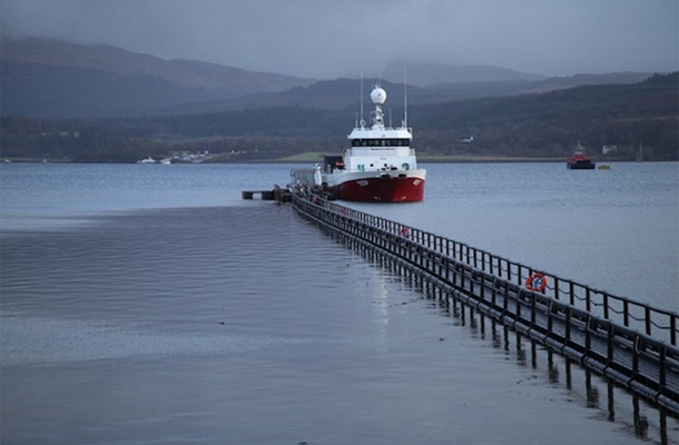 Port et bateau Ecossais